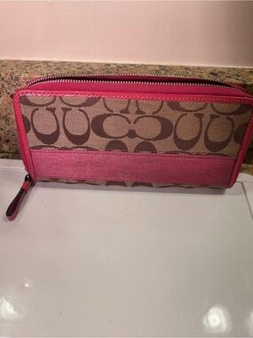 Fashion Signature Zip Wallet in Brown Canvas with Pink Trim